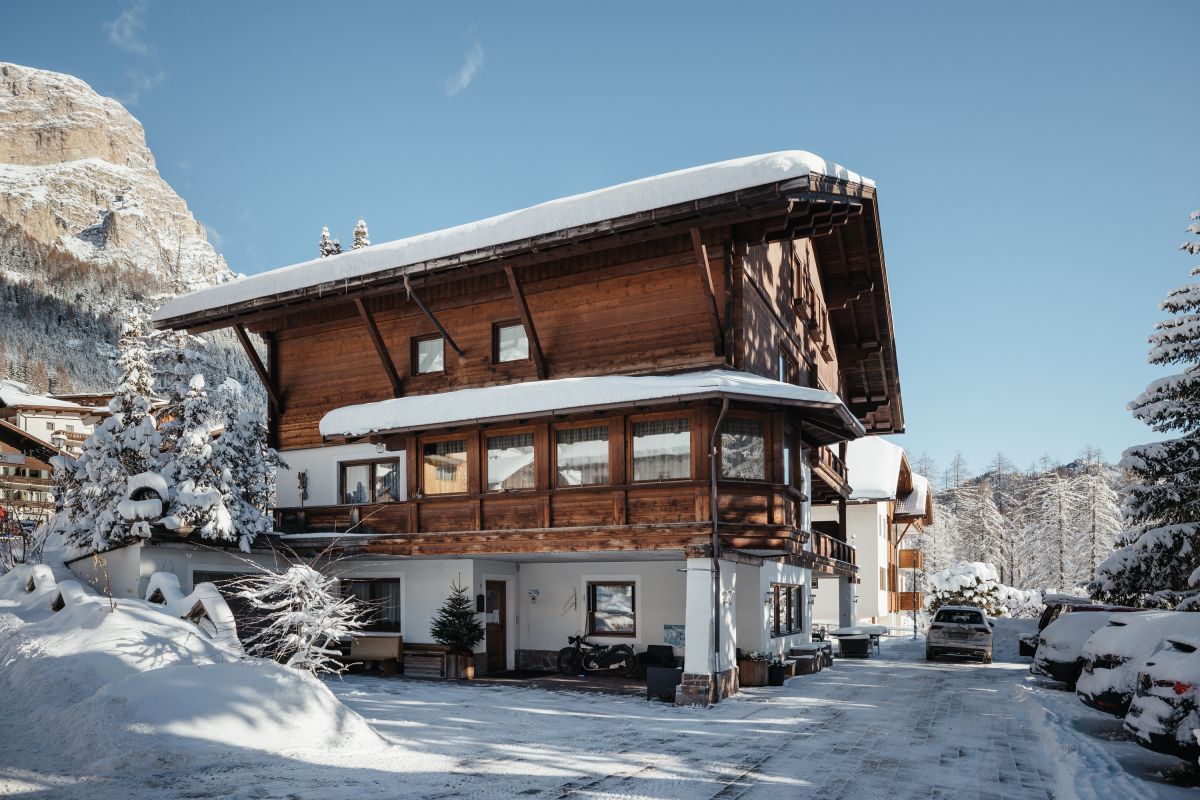 Ferienwohnungen Und B&B Zimmer - Colfosco In Alta Badia - Dolomiten